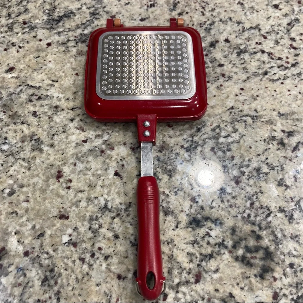 Red Copper Flipwhich sandwich griller cooker in red No signs of use - Picture 4 of 7